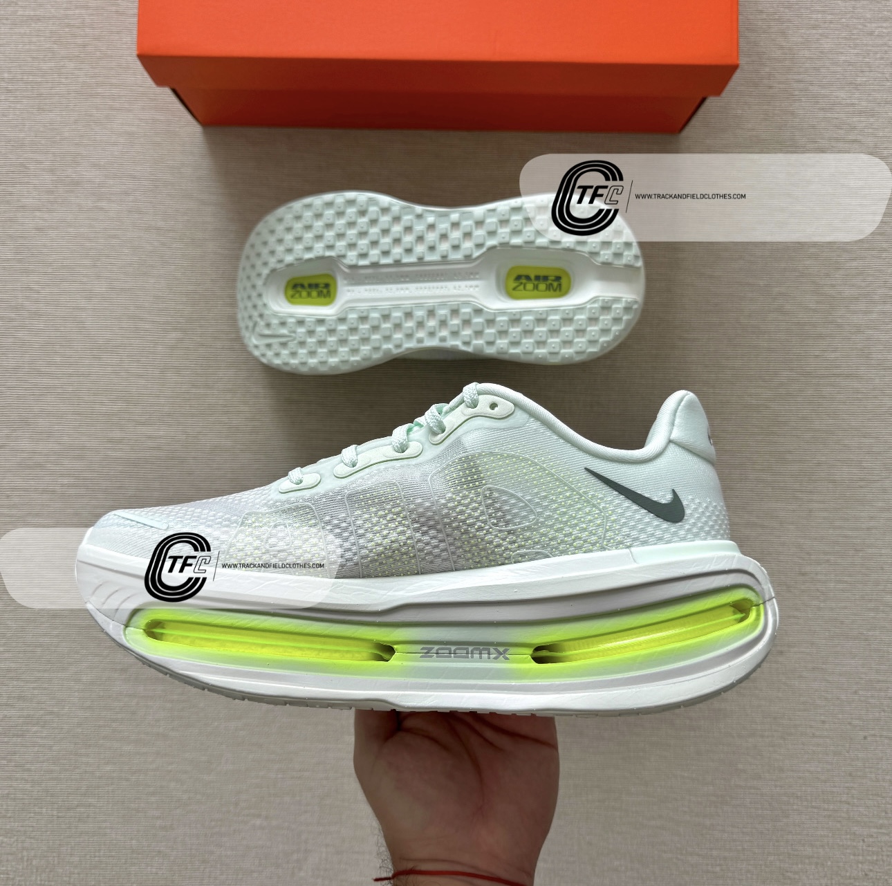 Nike Vomero Premium HQ2050-300